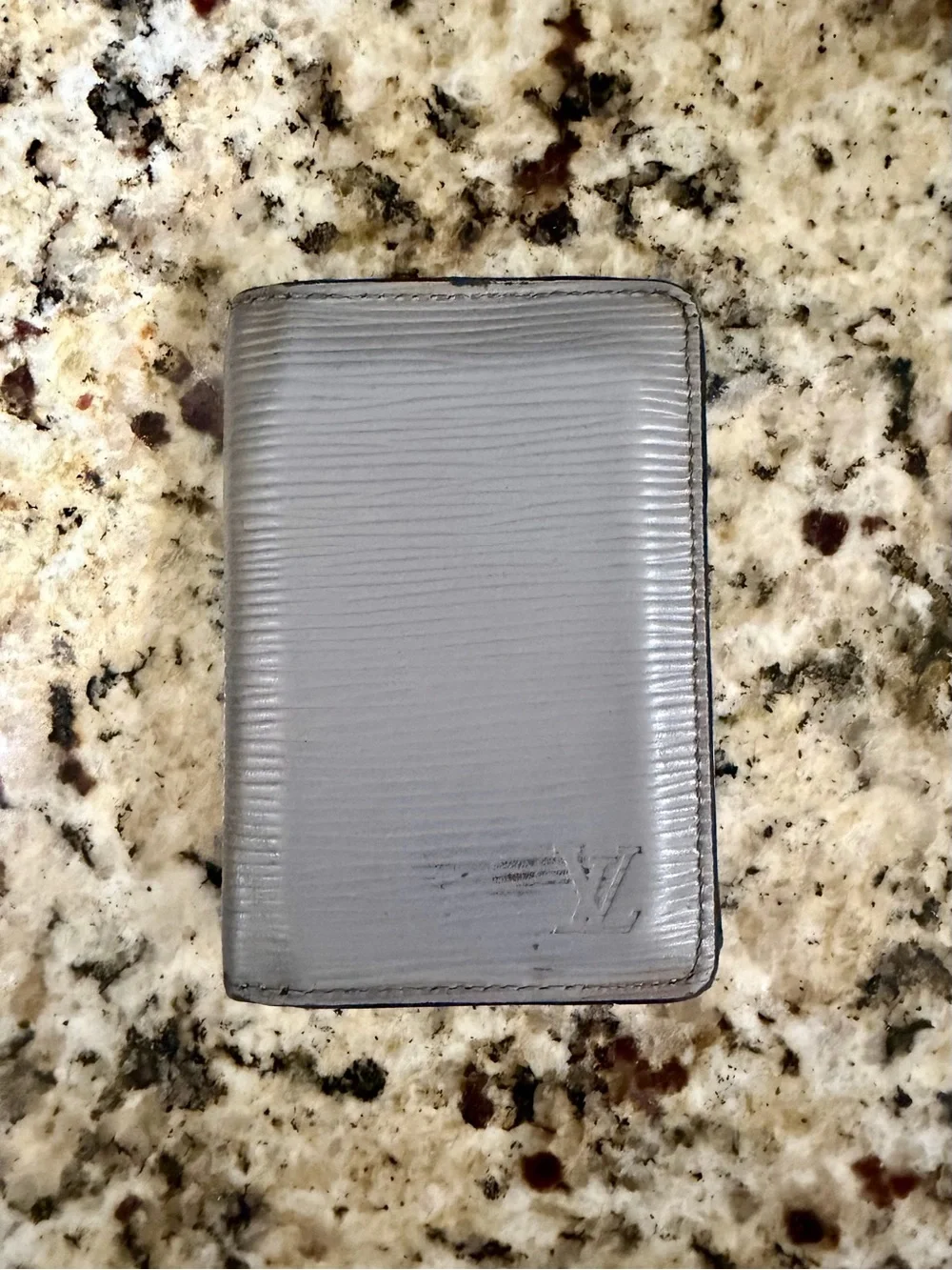 Louis Vuitton compact louis